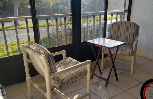 Orlando Condo | 10 min from MCO, airport, 15 min to Disney! Enjoy golf, pickleball, gated condo