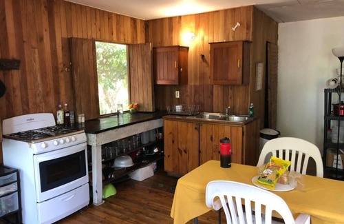 Billy White House | 10 Mins From Spanish Lookout - 2 Bedroom Apartment On 80 Acre Ranch