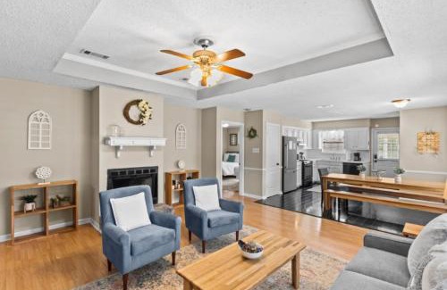South Baton Rouge House | 10 Mins to Tiger Stadium South Burbank Bungalow