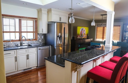 Queens House | 10 minute walk to the beach- Perfect vacation home