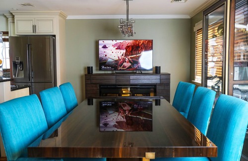 Queens House | 10 minute walk to the beach- Perfect vacation home