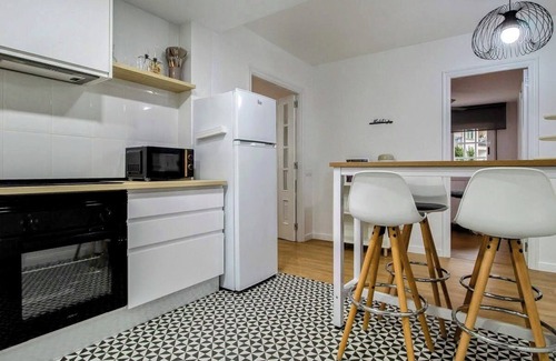 Pontevedra Apartment | 10 minutes from the beach! 10 minutes walk to the center.bright and quiet.