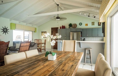 Grapetree Villa | 10% Off January. Book 7 nights+ and save. Paradise Awaits.