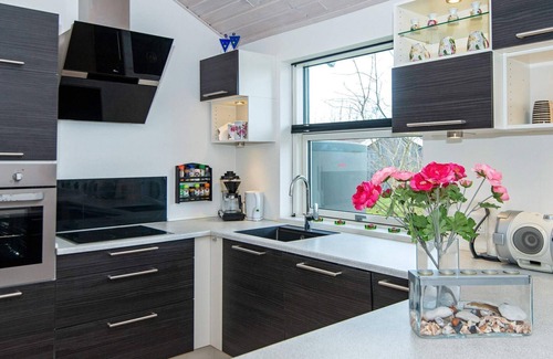 Fjellerup House | 10 person holiday home in Glesborg