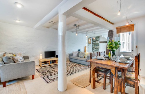 St Ives Cottage | 10 Porthmeor Square Apartment