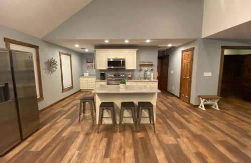 Marion Apartment | #10 *THE ULTIMATE AIRBNB GETAWAY!*