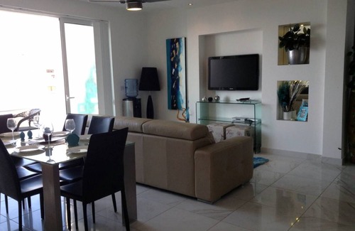 Qawra Apartment | 100 m² Apartment ∙ 3 bedrooms ∙ 6 guests