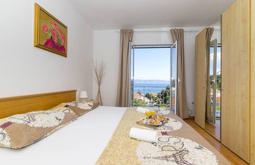 Island Hvar Apartment | 100 m² Apartment ∙ 3 bedrooms ∙ 6 guests