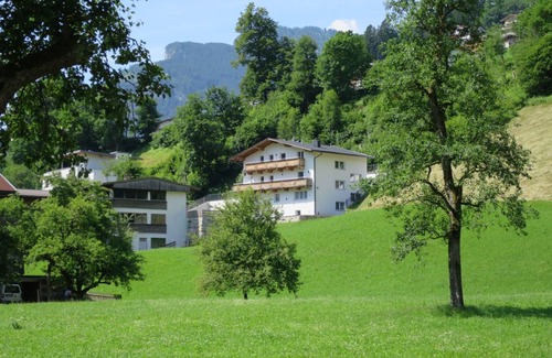 Laimach Apartment | 100 m² Apartment ∙ 4 bedrooms ∙ 8 guests