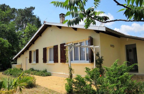 Andernos-les-Bains House | 100 m² House ∙ 3 bedrooms ∙ 6 guests