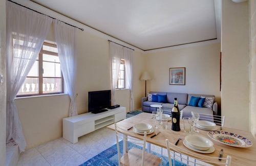 Senglea House | 100 m² House ∙ 1 bedroom ∙ 4 guests