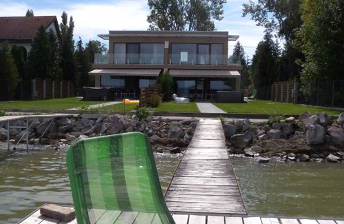 Balatonszarszo House | 100 m² House ∙ 3 bedrooms ∙ 6 guests