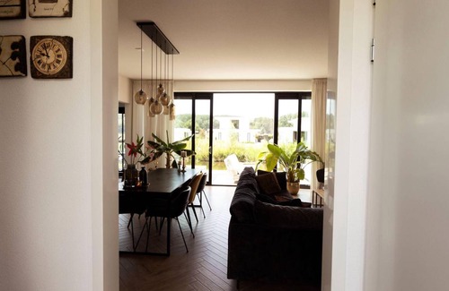 Zeewolde Resort | 100 m² Resort ∙ 2 bedrooms ∙ 4 guests