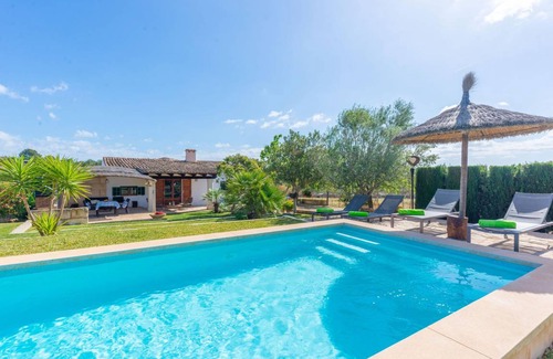 Santa Margalida Villa | 100 m² Villa ∙ 3 bedrooms ∙ 5 guests