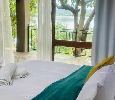 Kosmos Cabin | 100 on Simon Bekker Kosmos