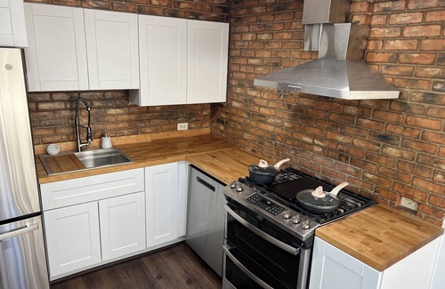 Monroe House | 100 year old cabin revived as your perfect vacation home.