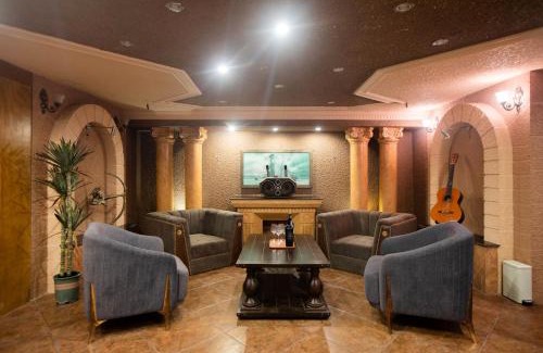 Yen Phu Villa | 1000m2 Private Villa Tay Ho 5min to West Lake 8BR