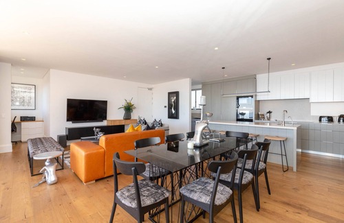 Sea Point Apartment | 101 Alpha One - Lavish Luxe Apartment by HMH