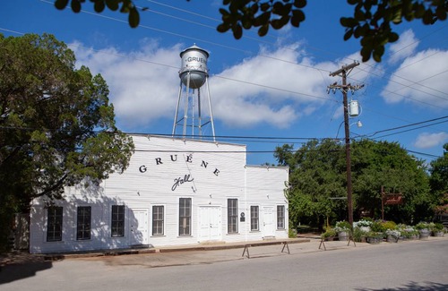 Gruene Apartment | 101 m² Apartment ∙ 3 bedrooms ∙ 6 guests