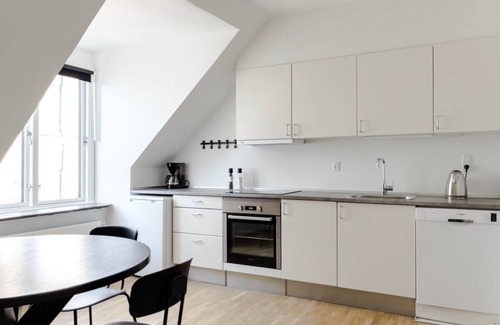 Copenhagen City Centre Apartment | 105 m² Apartment ∙ 2 bedrooms ∙ 6 guests