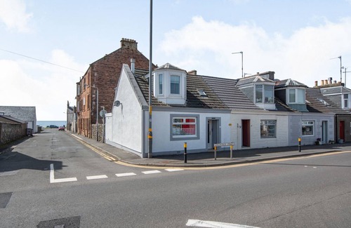 Girvan Cottage | 105 m² Cottage ∙ 2 bedrooms ∙ 4 guests