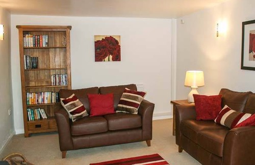 Burythorpe Cottage | 105 m² Cottage ∙ 2 bedrooms ∙ 4 guests