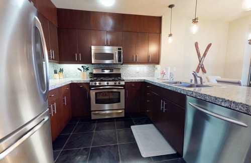 Mammoth Lakes Condo | 107 m² Condo ∙ 2 bedrooms ∙ 4 guests