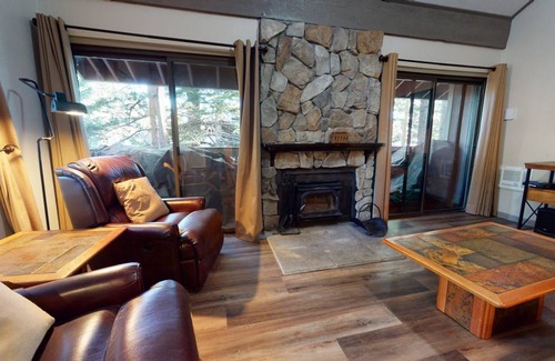 Mammoth Lakes Condo | 107 m² Condo ∙ 1 bedroom ∙ 6 guests