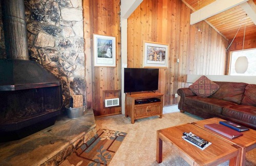 Mammoth Lakes Condo | 107 m² Condo ∙ 2 bedrooms ∙ 6 guests