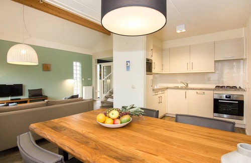 Julianadorp Villa | 108 m² Villa ∙ 2 bedrooms ∙ 4 guests
