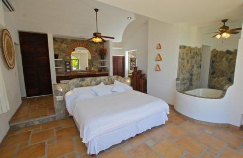 Santa Maria Huatulco Villa | 1086 - Villa Encantada