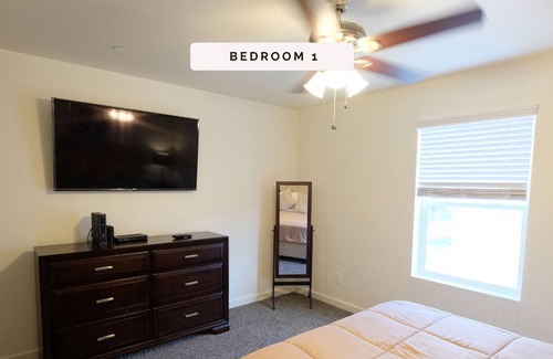 Barker House | 10B 3 STORY, 2 BDRM, 3 BEDS, 1 BATH, N. HOU, IAH