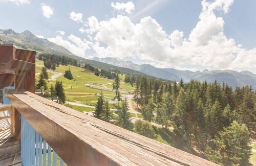 Arc-1800 Apartment | 10m from ski slopes, 11st floor, view ski slopes, balcony, tv, 24m², Les Arcs