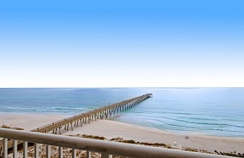 Navarre Beach Condo | 10th Floor Oceanfront Condo with Shared Pool & Hot Tub, Ocean View, W/D, & WiFi