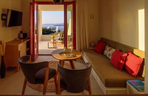 Akrotiri Hotel | 11:11 By Potnia