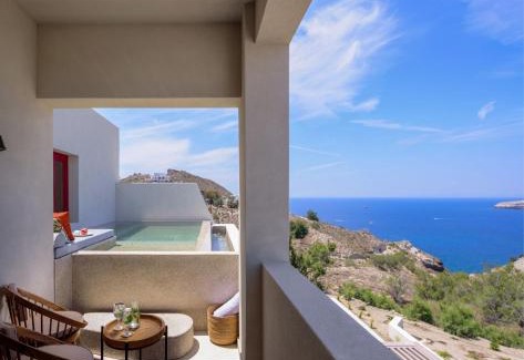 Akrotiri Hotel | 11:11 By Potnia
