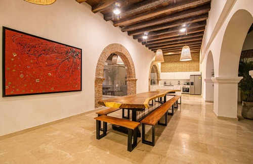 Centro Villa | 11 Bedroom Villa in the Old City
