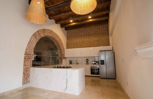 Centro Villa | 11 Bedroom Villa in the Old City