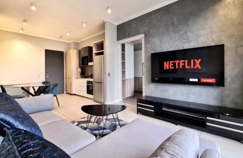 Menlyn Apartment | 11 Floors in the Sky - Luxurious 1 Bedroom