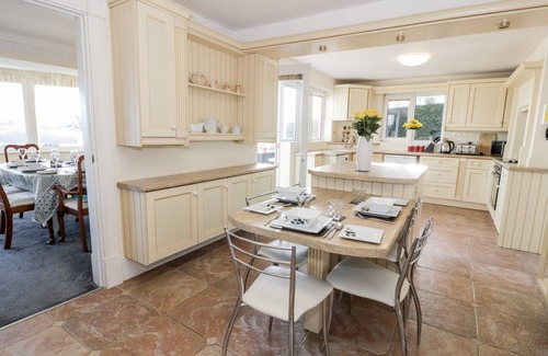Menai Bridge Cottage | 11 GLYN GARTH MEWS, pet friendly, with a garden in Llandegfan
