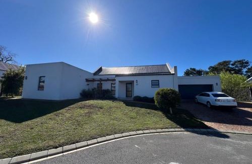 Raithby Villa | 11 Raithby Retreat