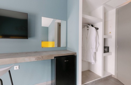 Kerameikos Apartment | 11 Reasons Why Metaxourgeio