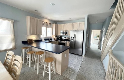 Townsend's Inlet Condo | 110 70th St, Unit:East