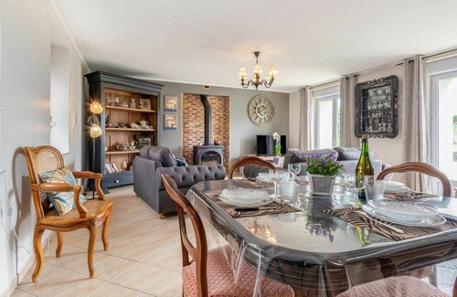 Bretteville-sur-Ay Other | 110 m² Accommodation ∙ 3 bedrooms ∙ 4 guests