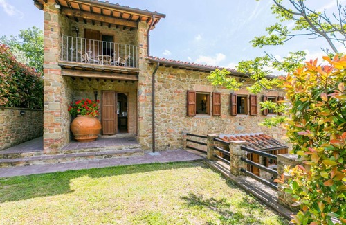 Montevarchi Villa | 110 m² Villa ∙ 3 bedrooms ∙ 6 guests