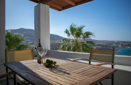 Nea Cryssi Akti Villa | 110 m² Villa ∙ 4 bedrooms ∙ 7 guests
