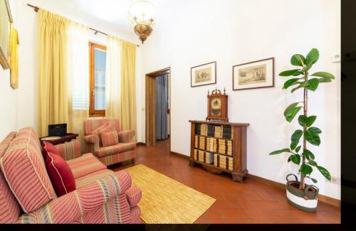Santa Croce Apartment | 110 sqm apartment 6 sleeps in Santa Croce