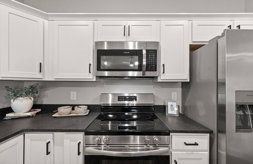 Clarksville House | 111 Hickory Grove Blvd Unit #B5