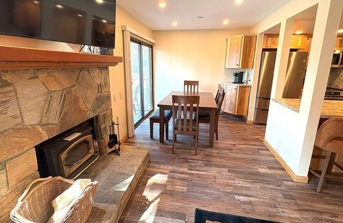Mammoth Lakes Condo | 111 Standard by RedAwning