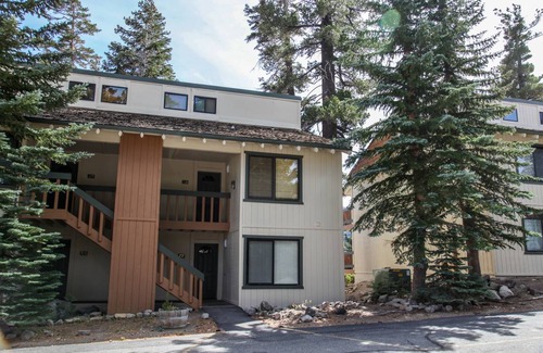 Mammoth Lakes Condo | 112 m² Condo ∙ 1 bedroom ∙ 6 guests
